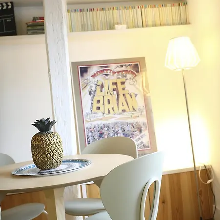 Ladronenea By Smiling Apartment *