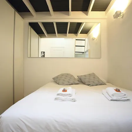Apartment Ladronenea By Smiling *